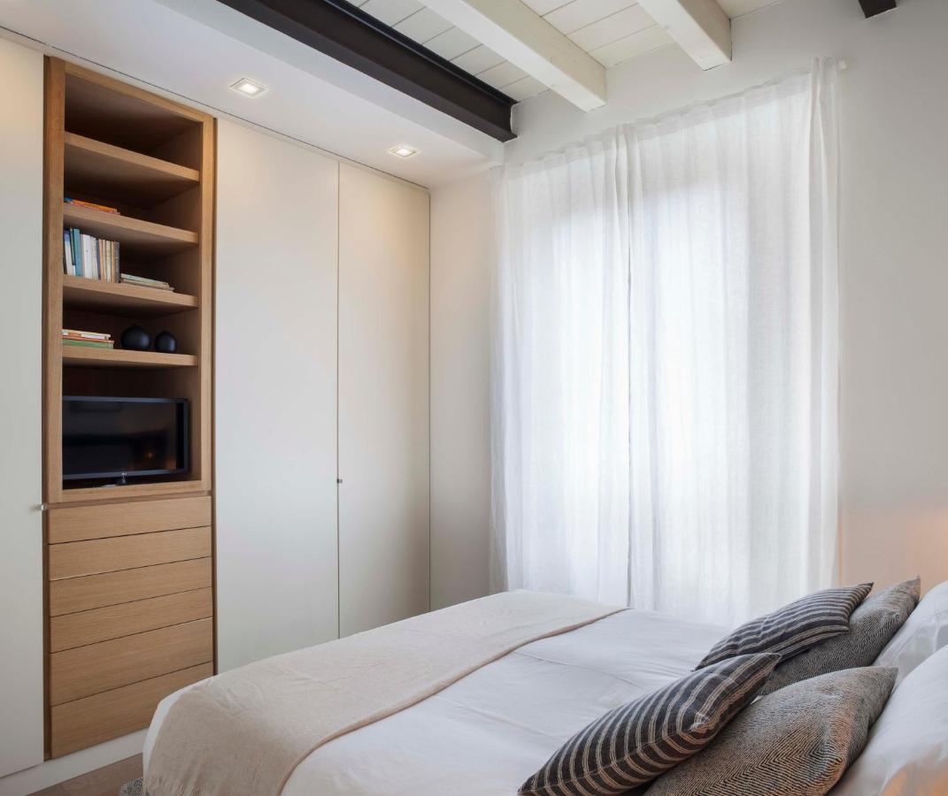 Lily Pads -Elegant Apartment- In The City Center Μιλάνο Εξωτερικό φωτογραφία