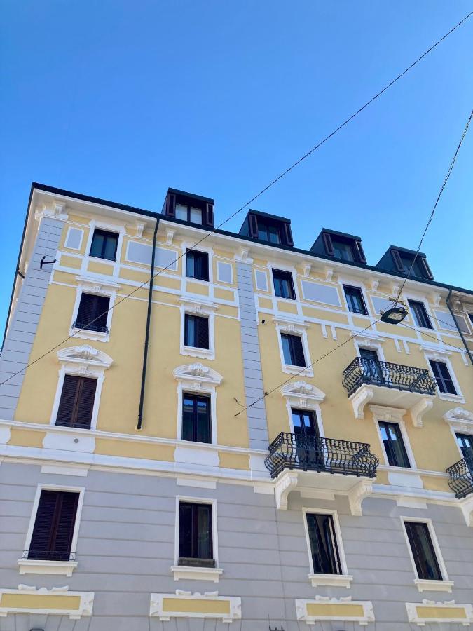 Lily Pads -Elegant Apartment- In The City Center Μιλάνο Εξωτερικό φωτογραφία