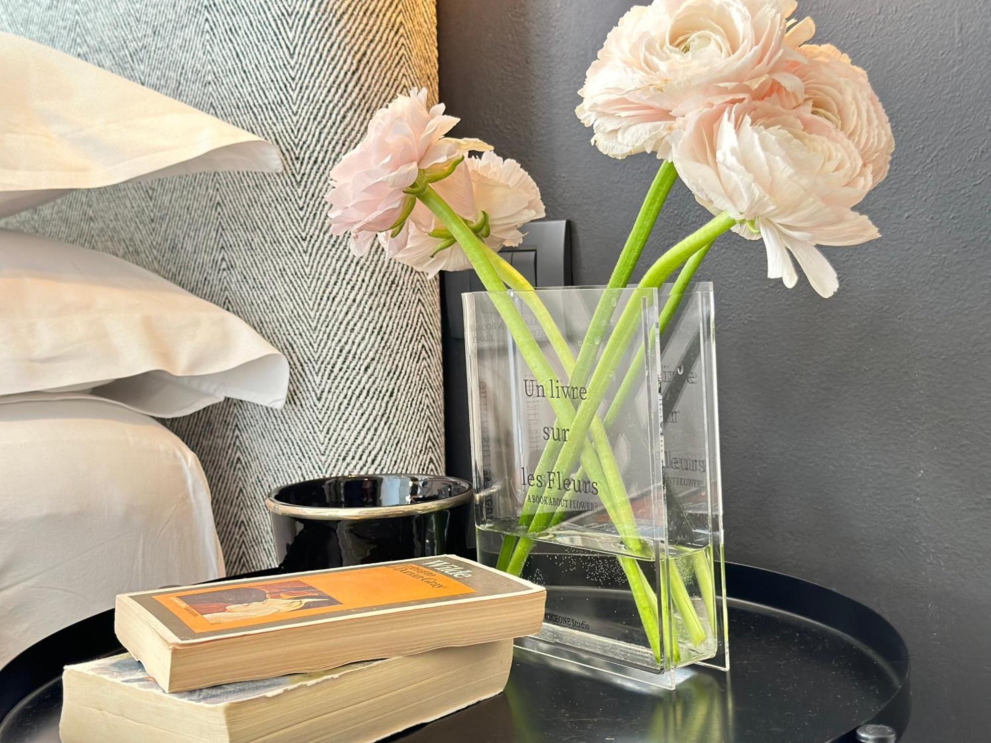Lily Pads -Elegant Apartment- In The City Center Μιλάνο Εξωτερικό φωτογραφία