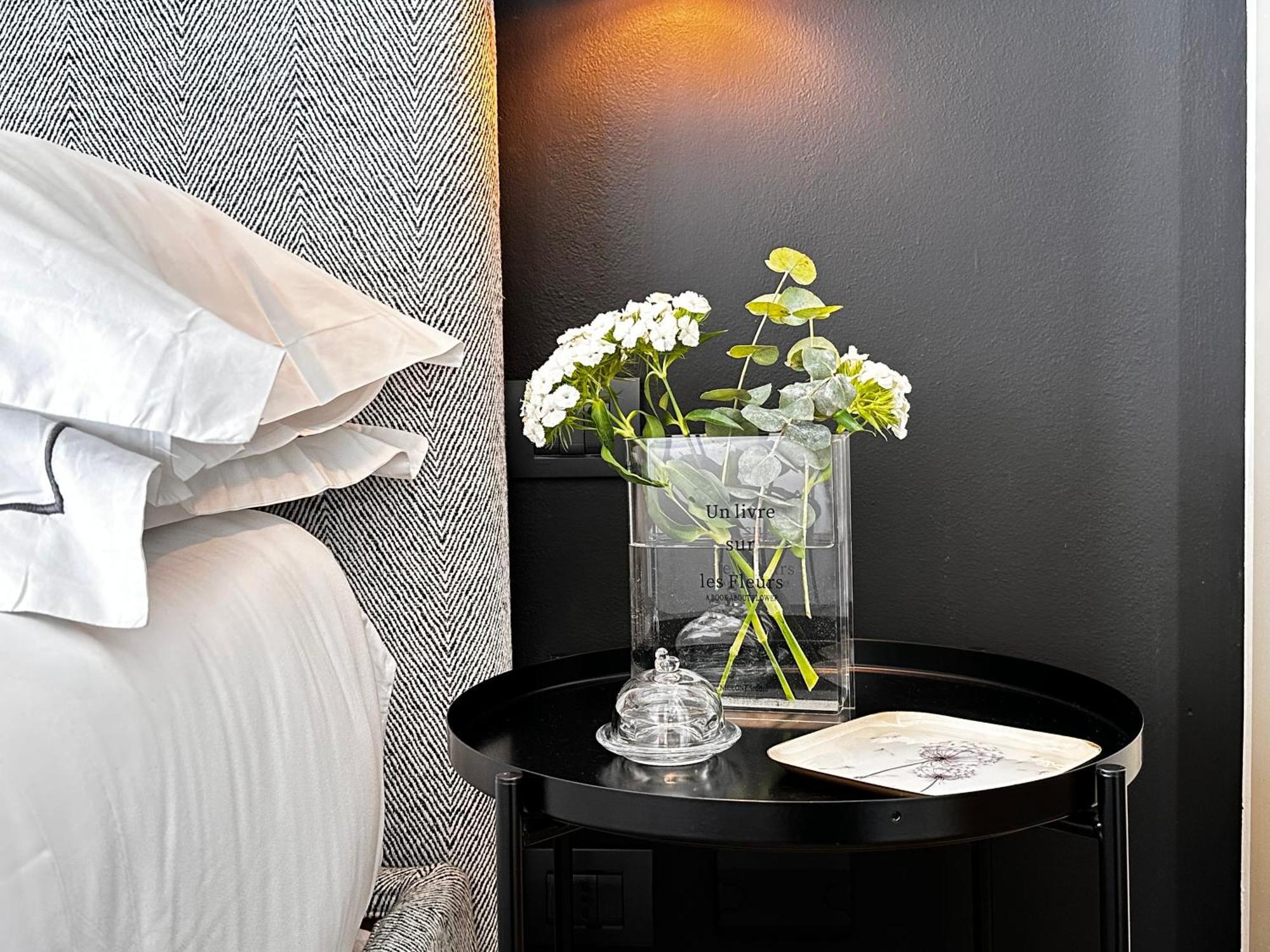 Lily Pads -Elegant Apartment- In The City Center Μιλάνο Εξωτερικό φωτογραφία